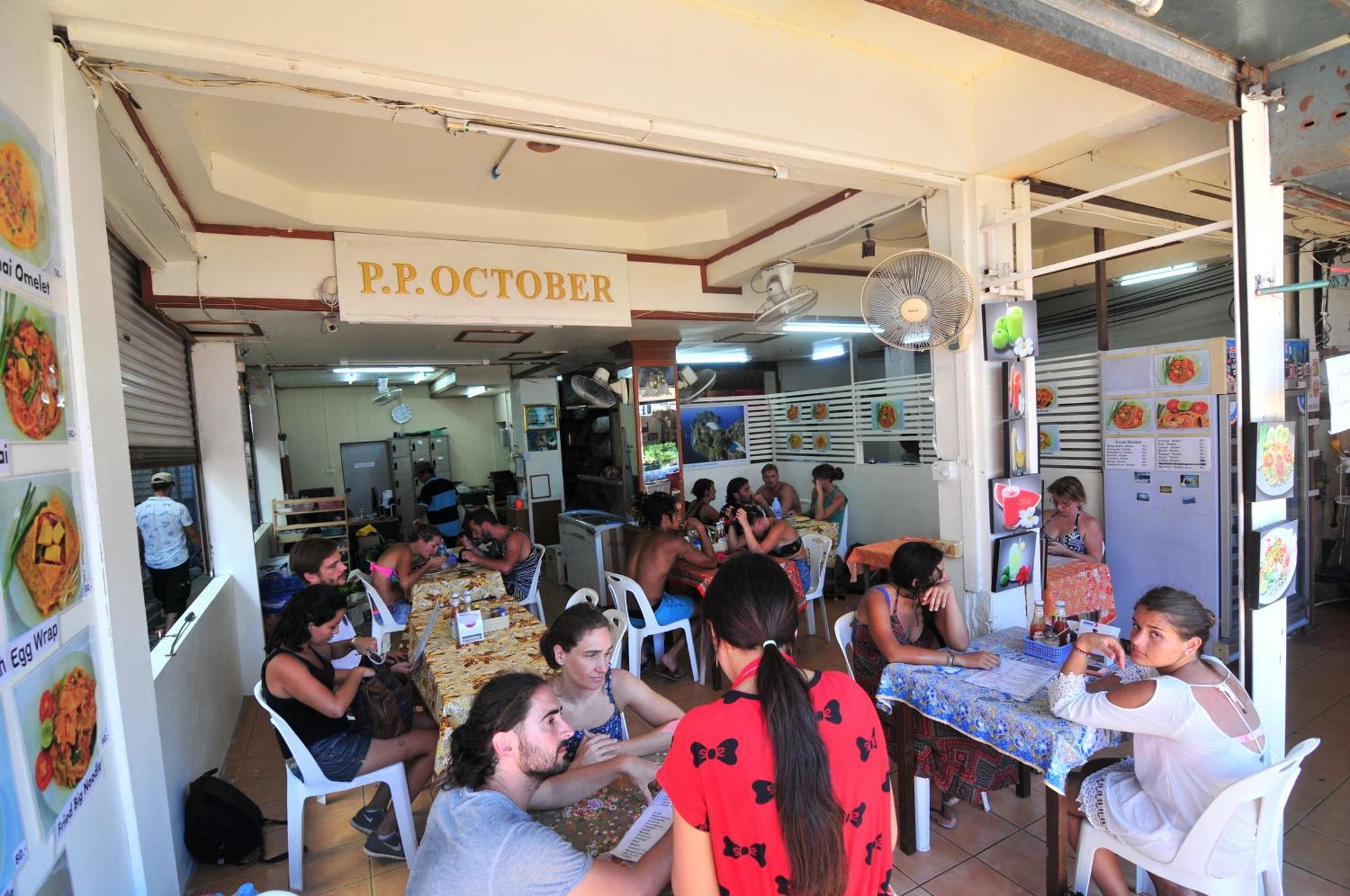 October Hostel Kepulauan Phi Phi Bagian luar foto