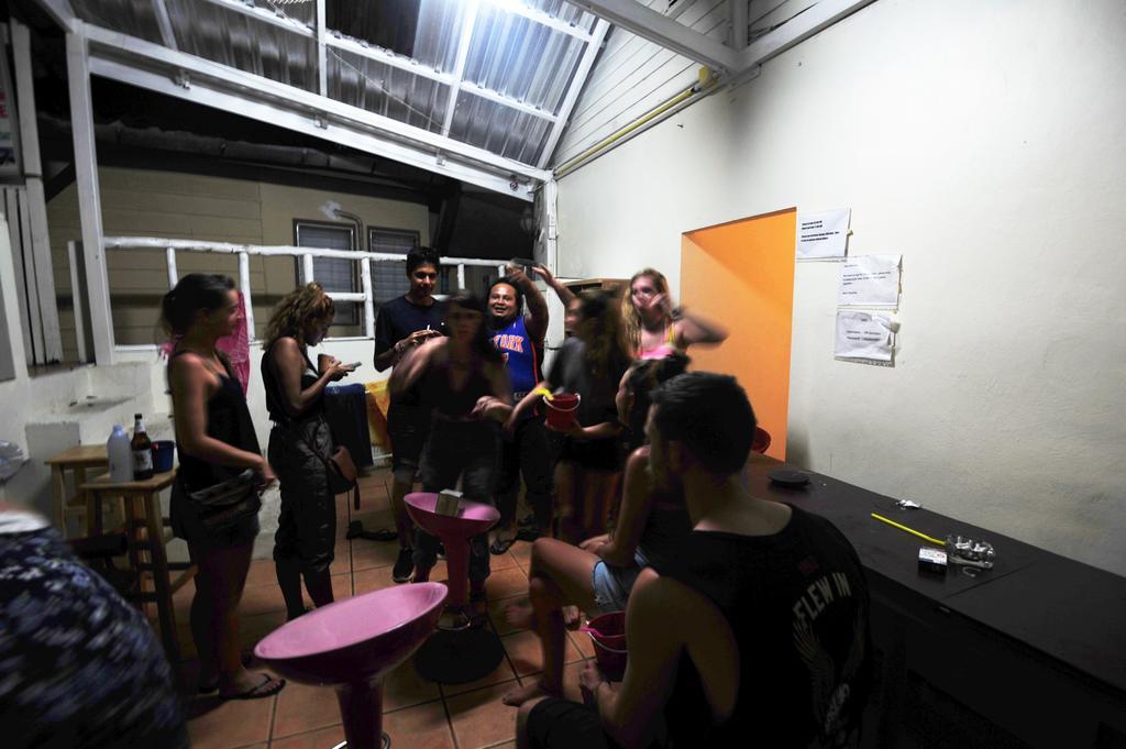 October Hostel Kepulauan Phi Phi Bagian luar foto