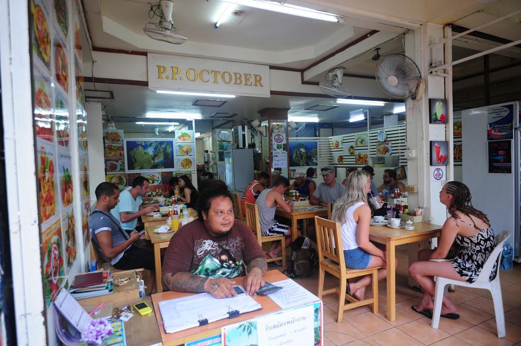 October Hostel Kepulauan Phi Phi Bagian luar foto