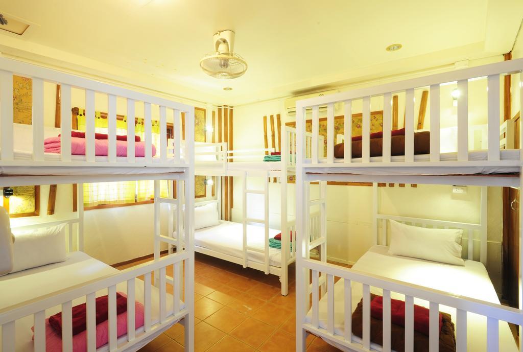 October Hostel Kepulauan Phi Phi Bagian luar foto
