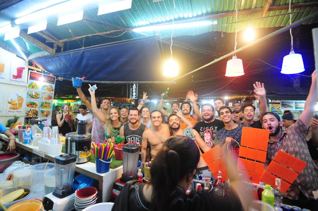 October Hostel Kepulauan Phi Phi Bagian luar foto
