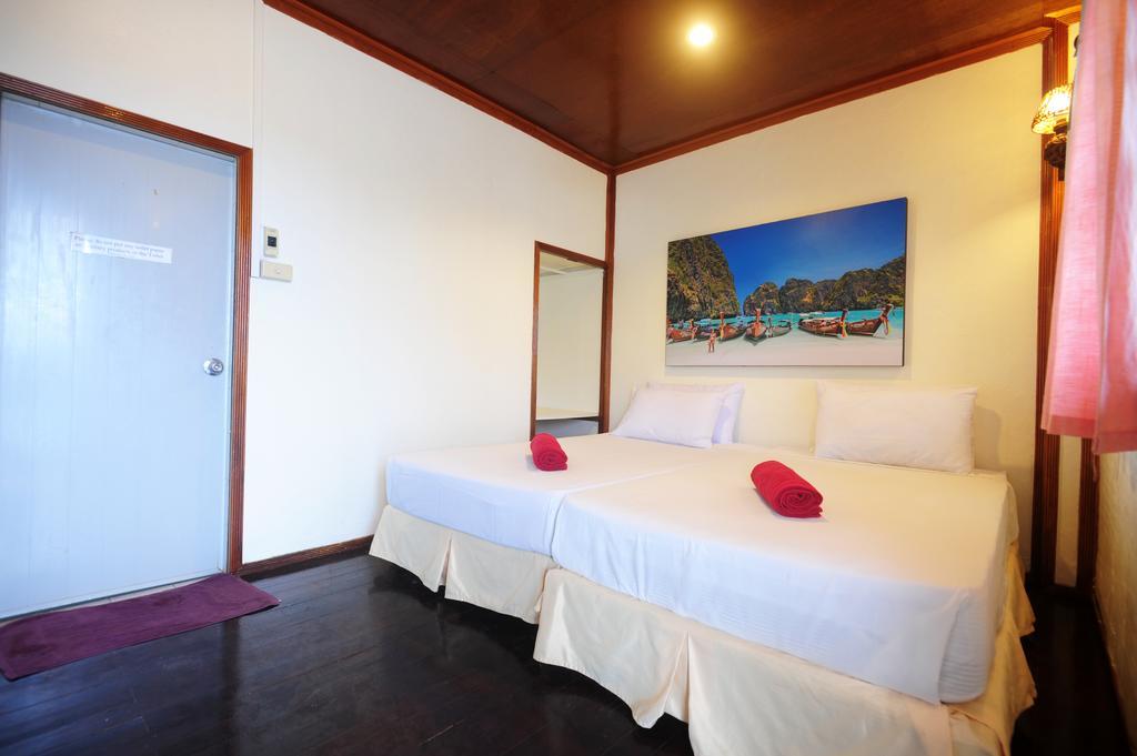 October Hostel Kepulauan Phi Phi Bagian luar foto
