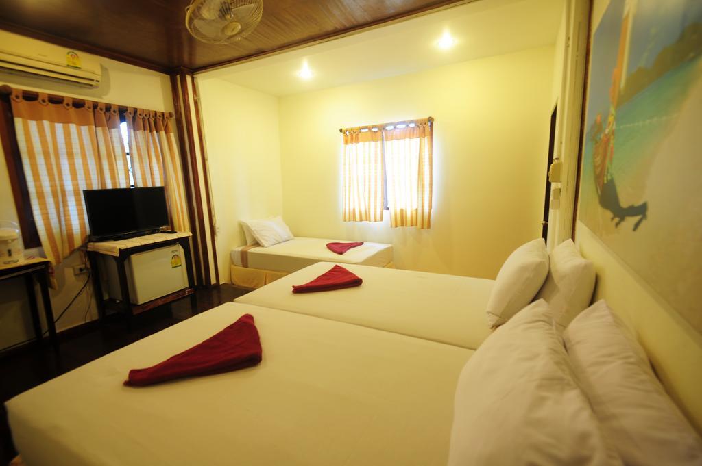 October Hostel Kepulauan Phi Phi Bagian luar foto